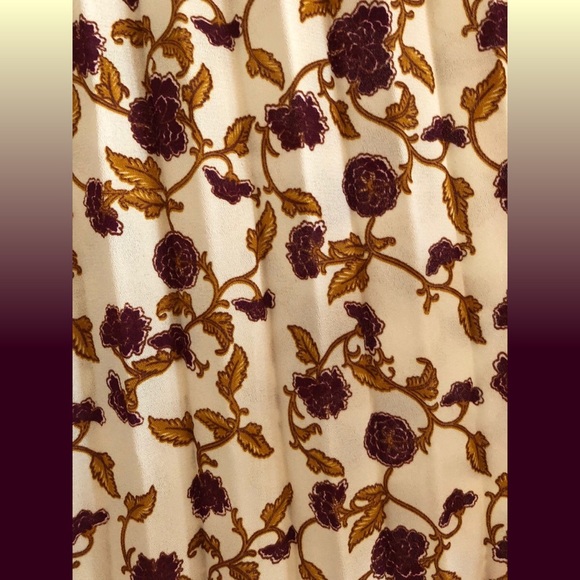 NWT LLR 2x Cream Pleated Jill Wine Climbing Flower - Picture 2 of 2